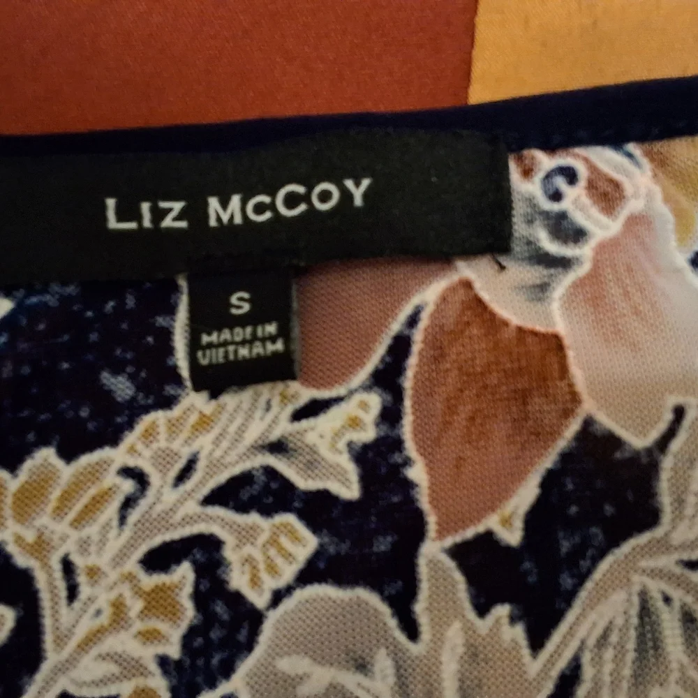 Liz McCoy, Small, Women's Butterfly Ruffled Lace Sleeve Top - Picture 5 of 7